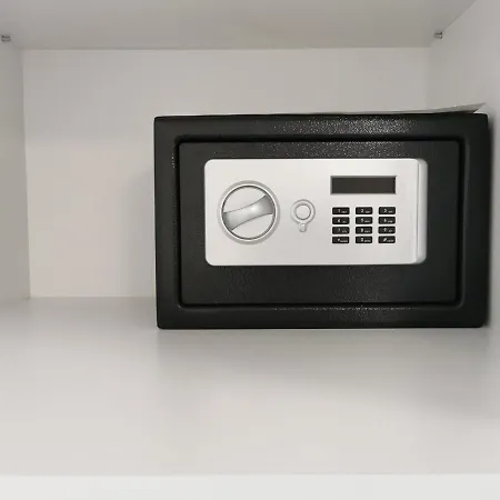 アパート Alee Infinity Pool & ナボダリ