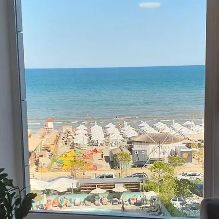 Alee Infinity Pool & Năvodari