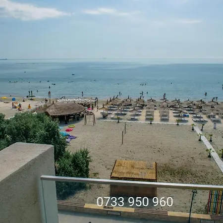 Alee Infinity Pool & דירה Năvodari
