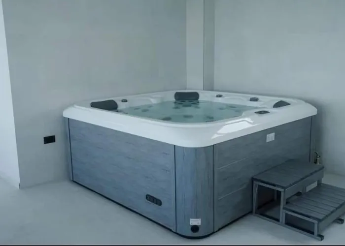 アパート Alee Infinity Pool & ナボダリ