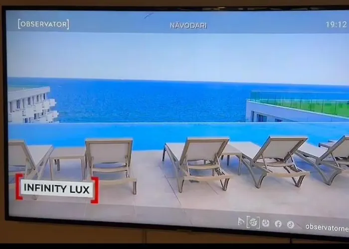 アパート Alee Infinity Pool & *