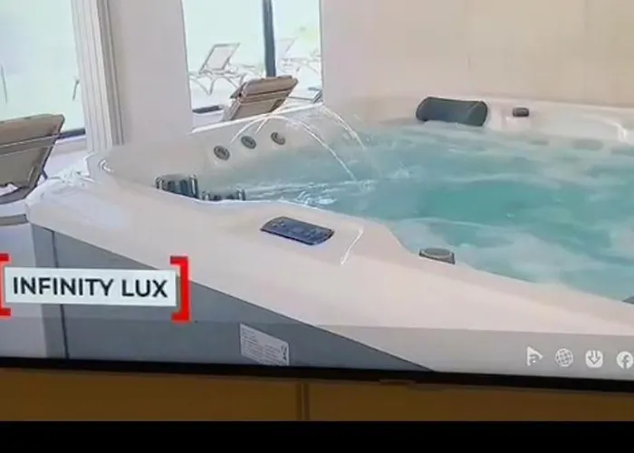 Alee Infinity Pool & *