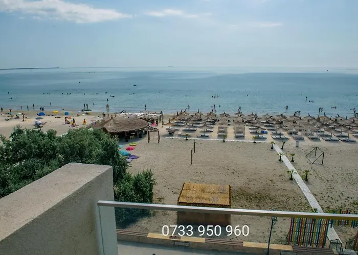 Alee Infinity Pool & アパート ナボダリ